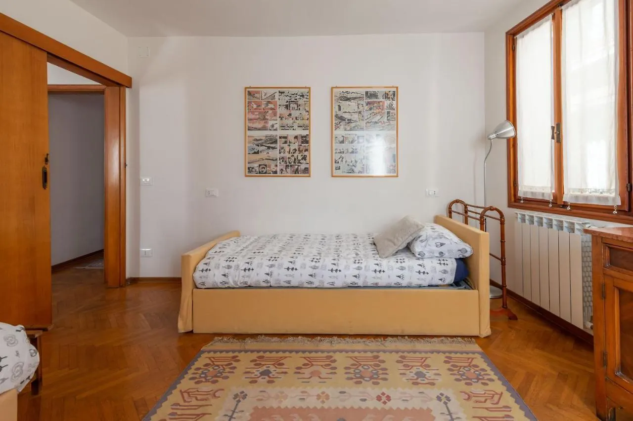 Ca' Venexiana Spacious Central Apartment Benátky 0*,