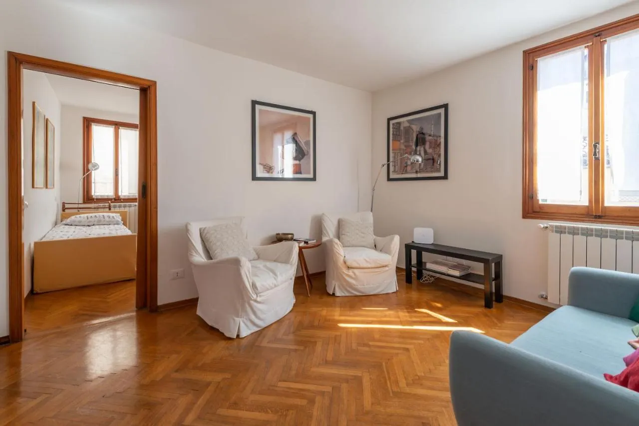 Ca' Venexiana Spacious Central Apartment Benátky